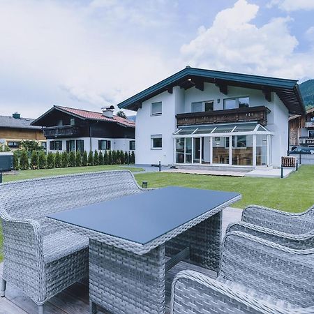 Spa Chalet By We Rent Zell am See Exterior foto
